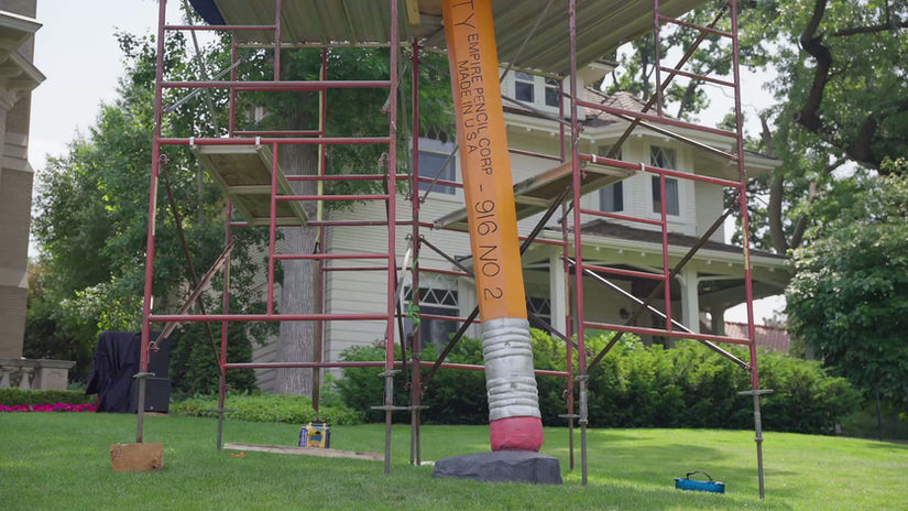 Have You Ever Seen a Pencil THIS BIG?